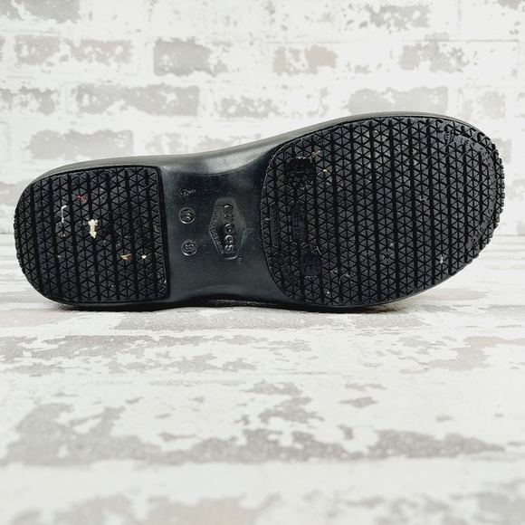 Crocs Women's Neria Pro Graphic  Black Floral Slip On Comfy Work Clogs H835 - Picture 8 of 13